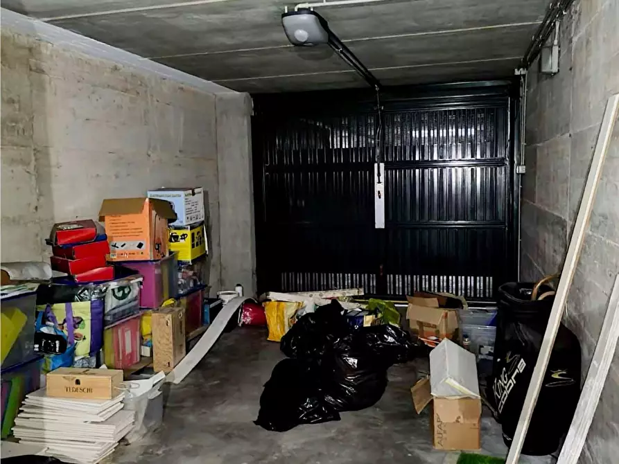 Immagine 3 di Villa in vendita  a Villasanta