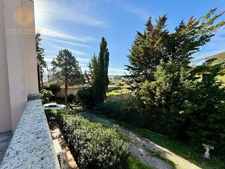 Immagine 50 di Villa in vendita  a Alessano