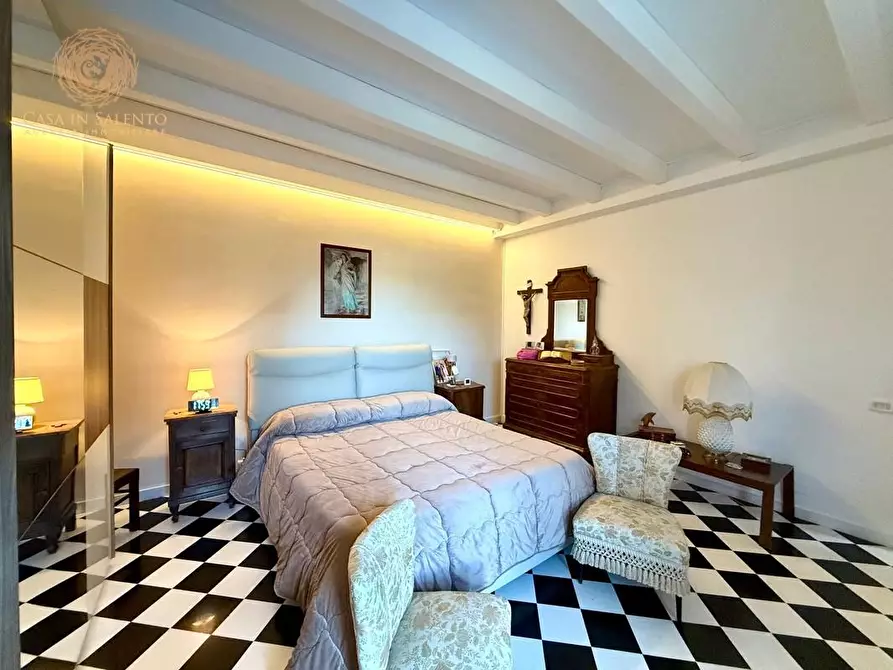 Immagine 11 di Villa in vendita  a Alessano