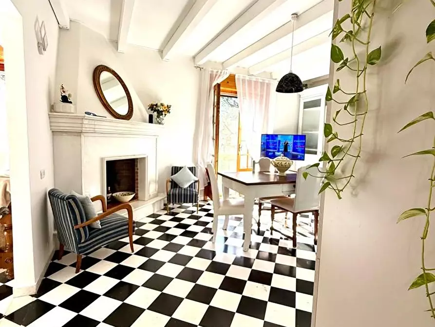 Immagine 9 di Villa in vendita  a Alessano