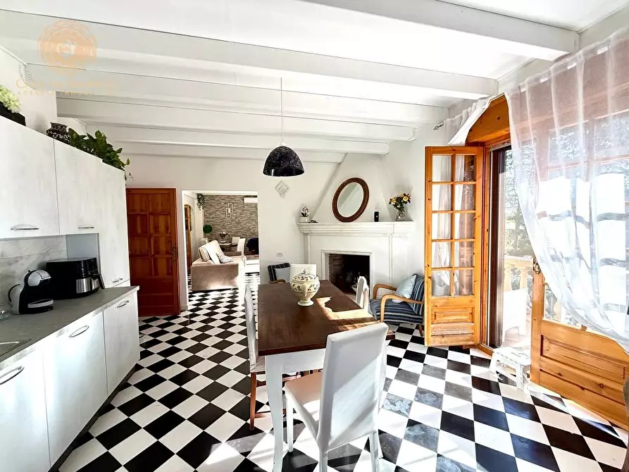 Immagine 7 di Villa in vendita  a Alessano