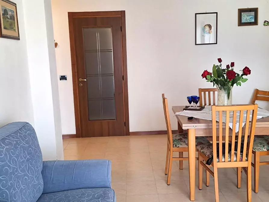 Immagine 2 di Appartamento in vendita  a Livorno