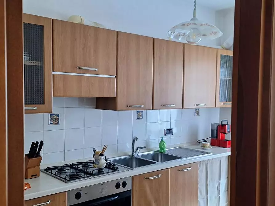 Immagine 13 di Appartamento in vendita  a Livorno