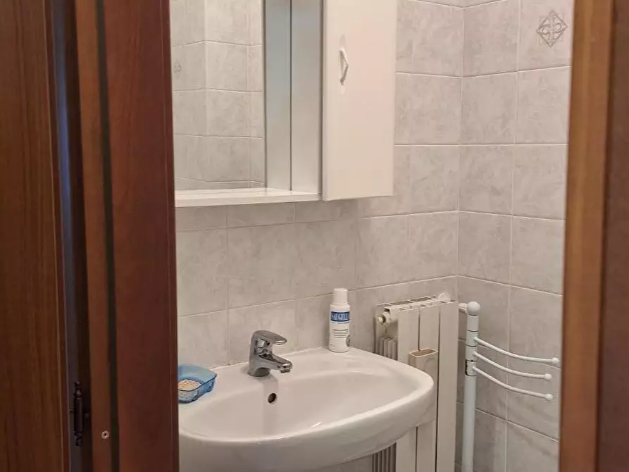 Immagine 23 di Appartamento in vendita  a Livorno