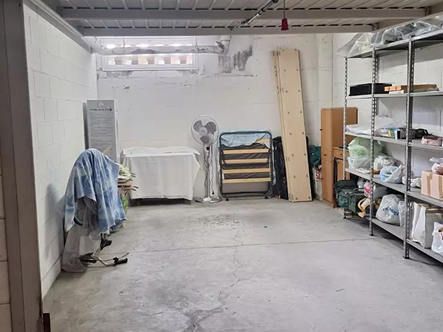 Immagine 25 di Appartamento in vendita  a Livorno