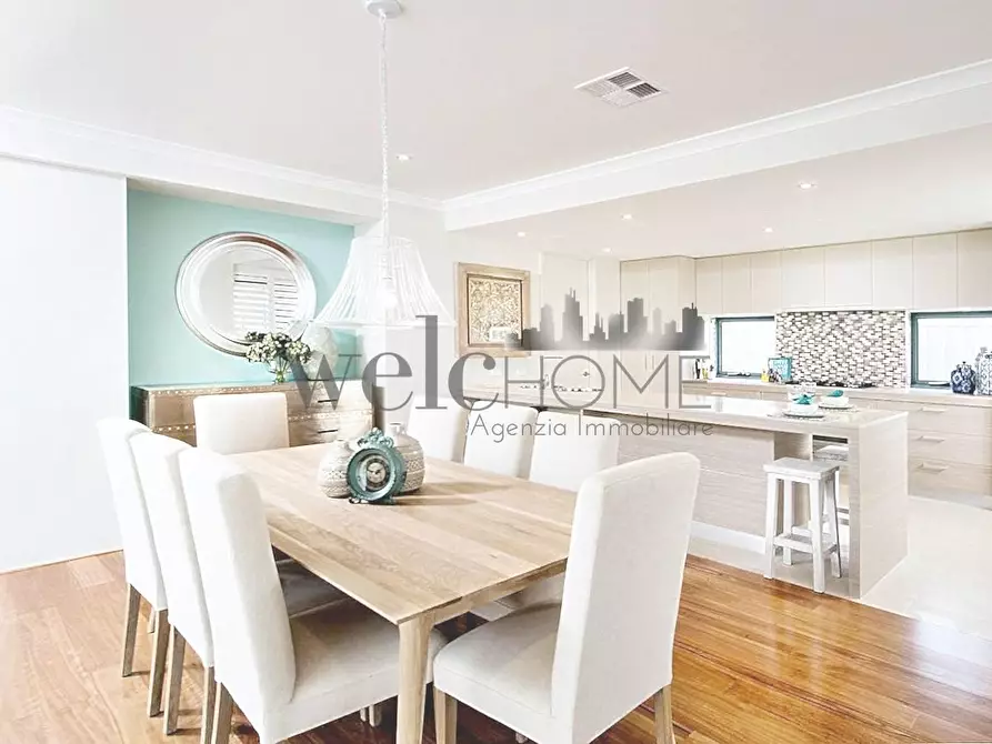 Immagine 17 di Appartamento in vendita  a Campi Bisenzio