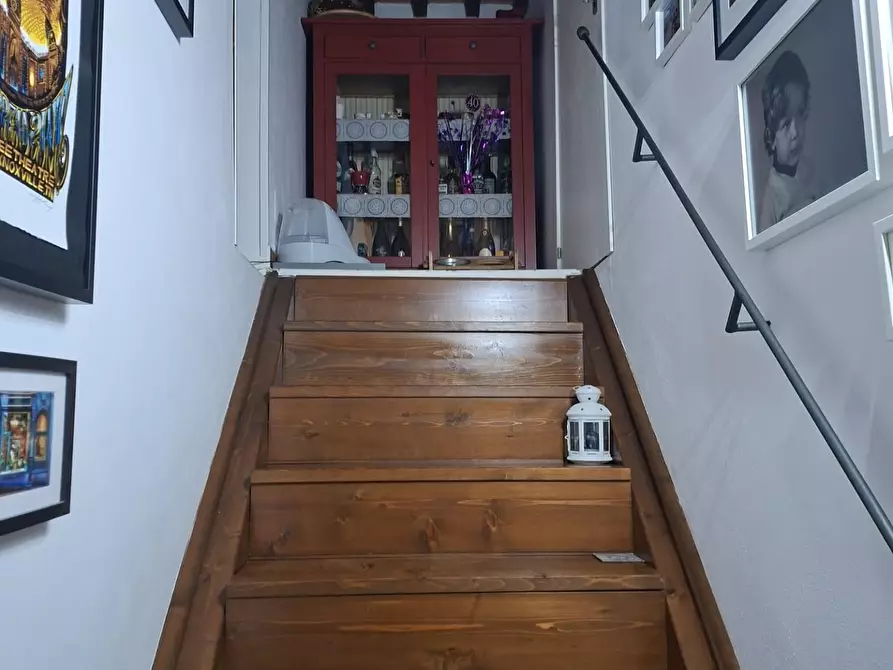 Immagine 16 di Appartamento in vendita  a Collesalvetti