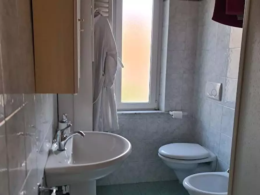 Immagine 19 di Casa semindipendente in vendita  a Carrara