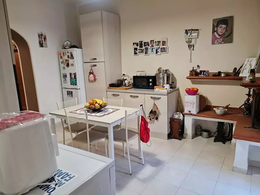 Immagine 4 di Casa semindipendente in vendita  a Carrara