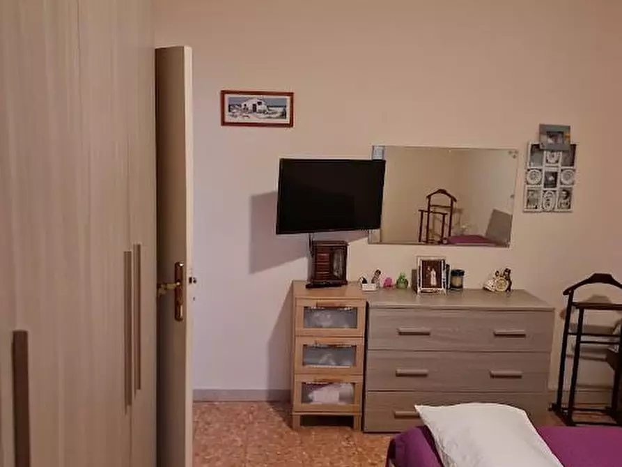 Immagine 22 di Casa semindipendente in vendita  a Carrara