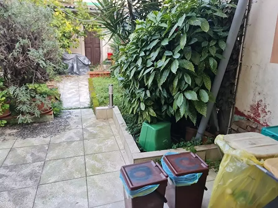 Immagine 15 di Casa semindipendente in vendita  a Carrara