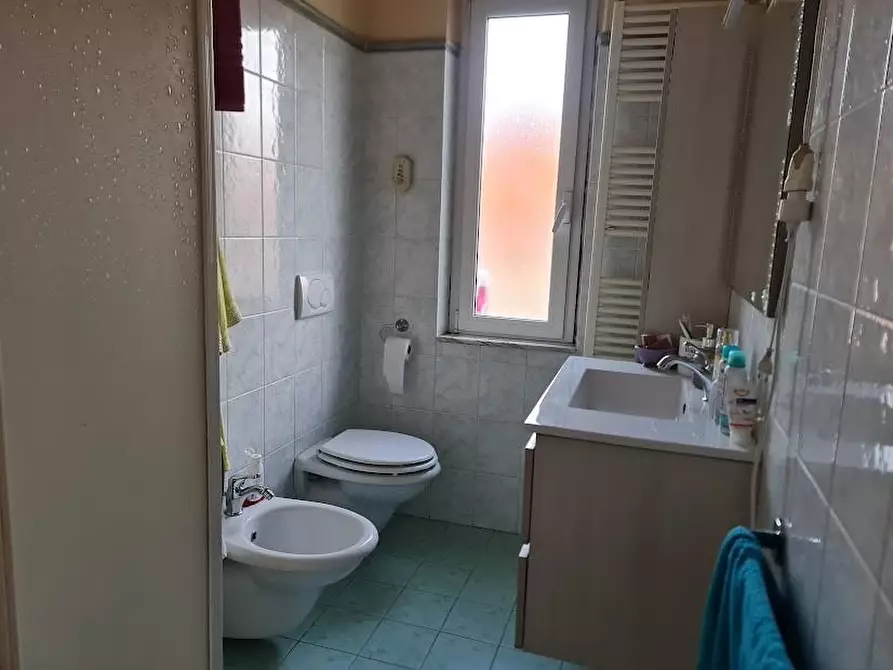 Immagine 17 di Casa semindipendente in vendita  a Carrara