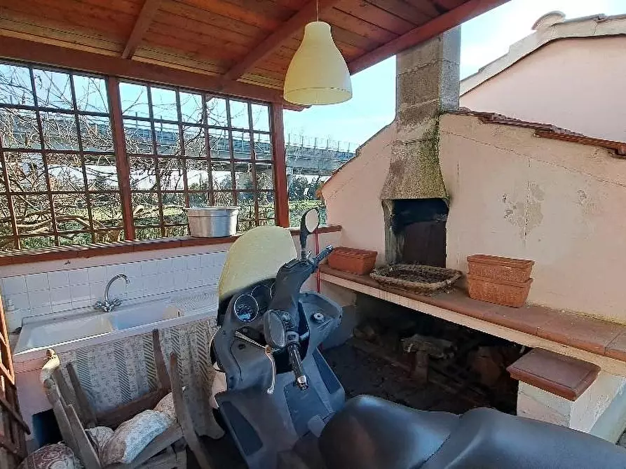 Immagine 36 di Terratetto in vendita  a Pisa