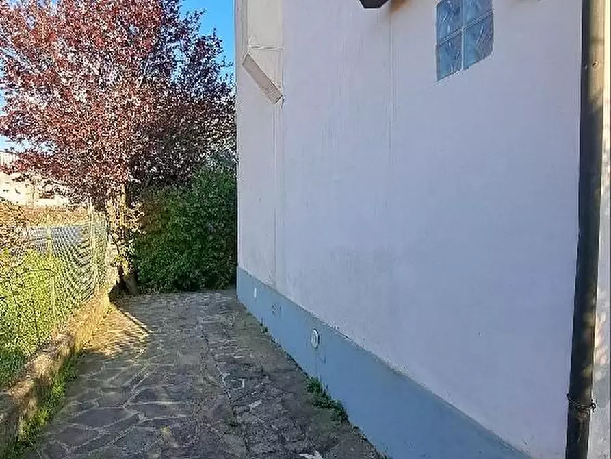 Immagine 38 di Terratetto in vendita  a Pisa