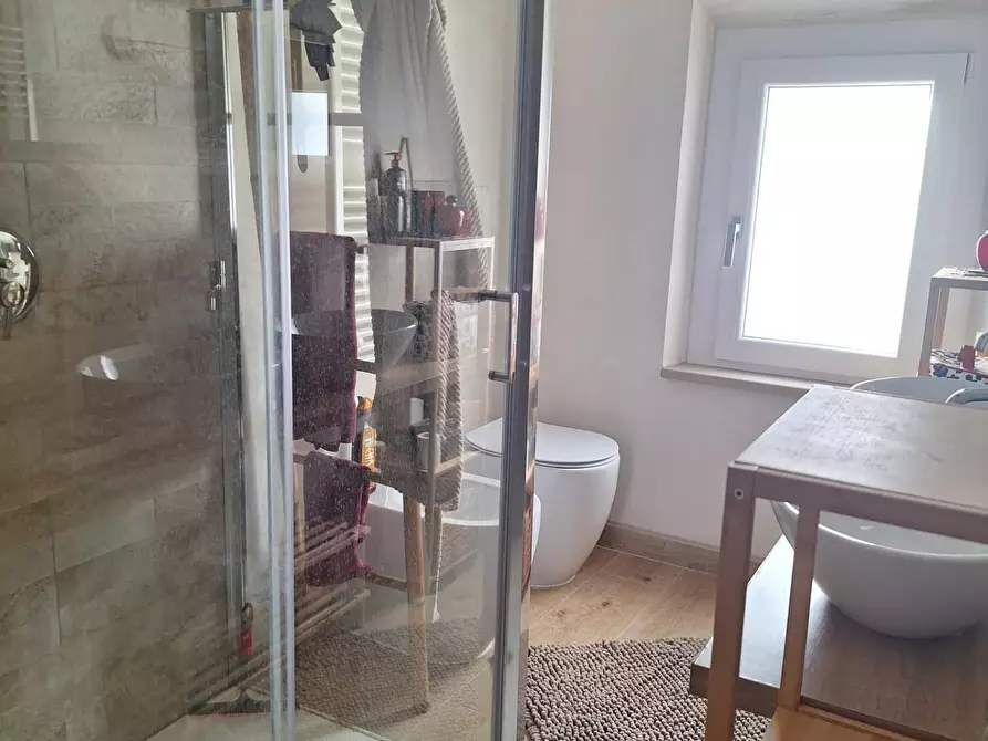 Immagine 25 di Terratetto in vendita  a Cascina