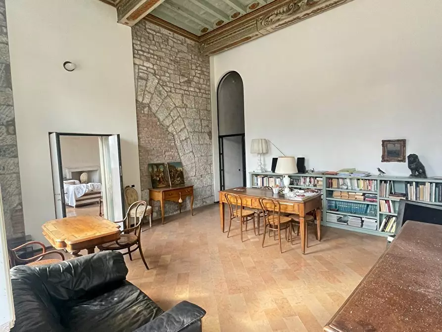 Immagine 9 di Appartamento in vendita  a Pisa