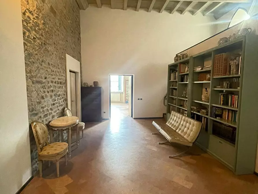 Immagine 2 di Appartamento in vendita  a Pisa