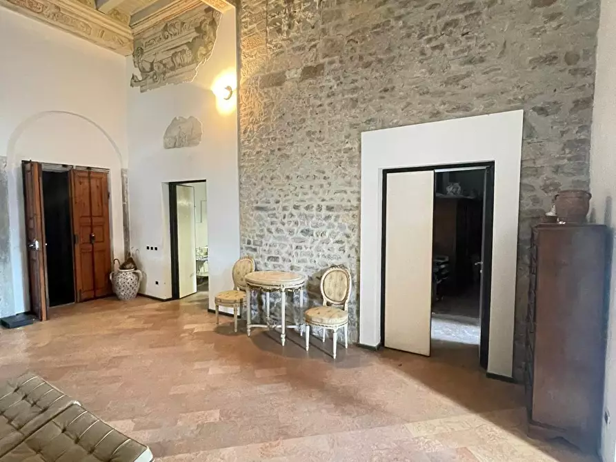 Immagine 1 di Appartamento in vendita  a Pisa