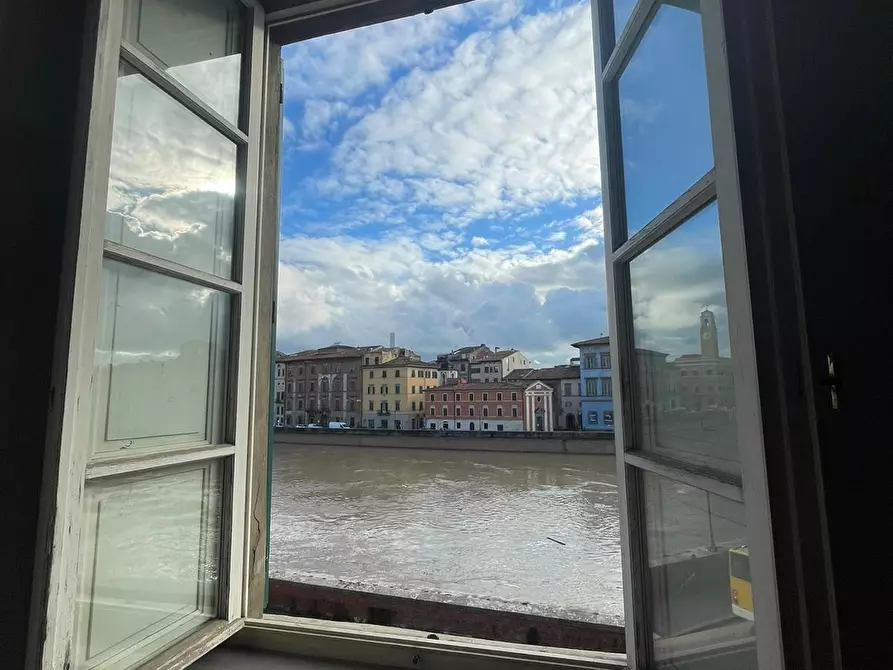 Immagine 10 di Appartamento in vendita  a Pisa