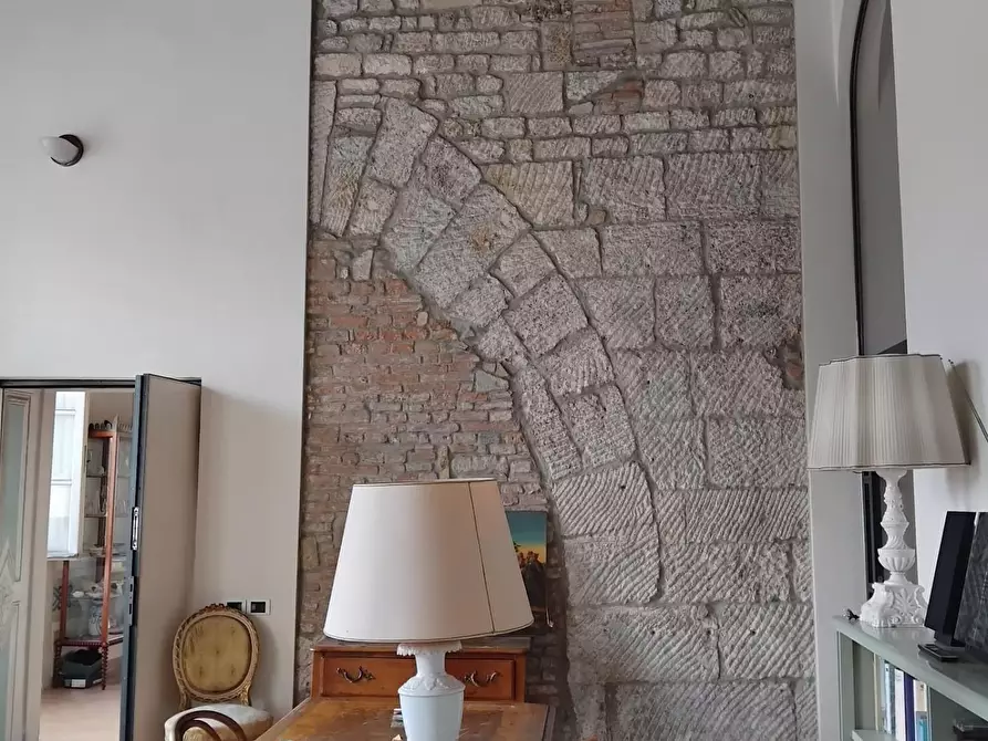 Immagine 32 di Appartamento in vendita  a Pisa