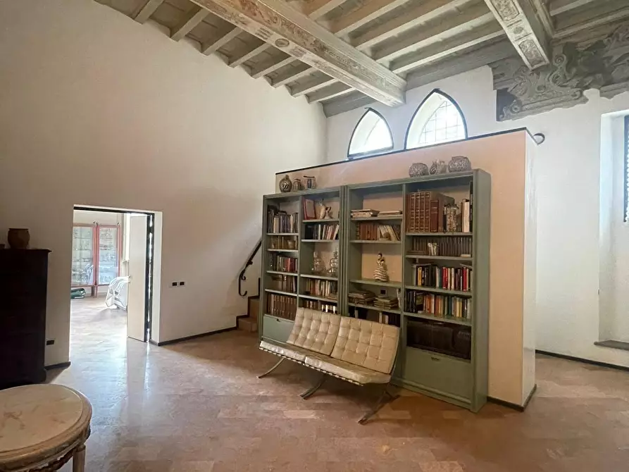 Immagine 3 di Appartamento in vendita  a Pisa