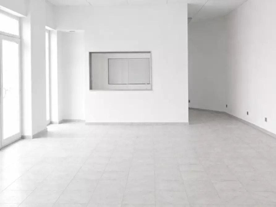 Immagine 1 di Ufficio in affitto  a San Giuliano Terme