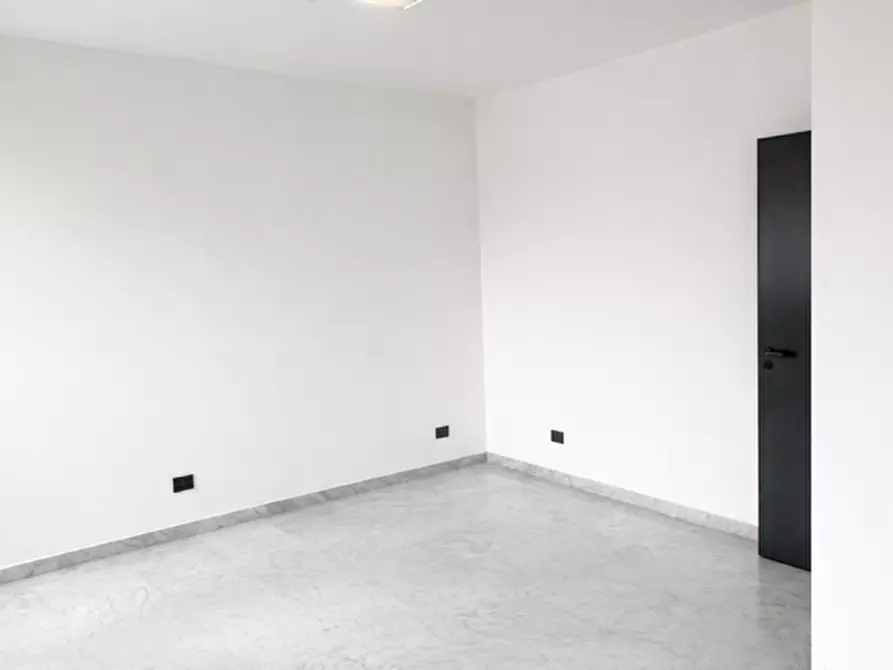 Immagine 3 di Ufficio in affitto  a San Giuliano Terme