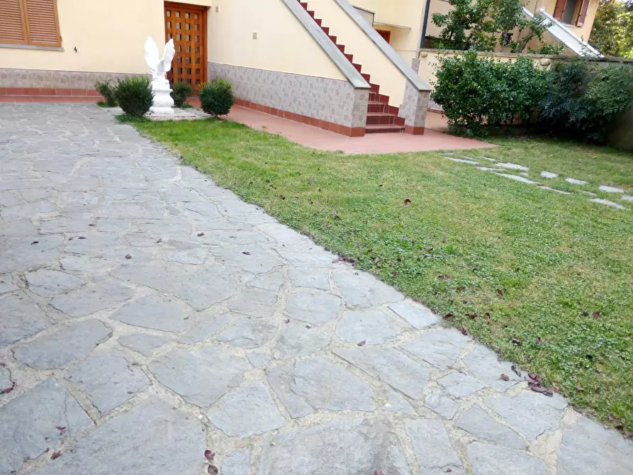 Immagine 83 di Casa bifamiliare in vendita  a Vicopisano