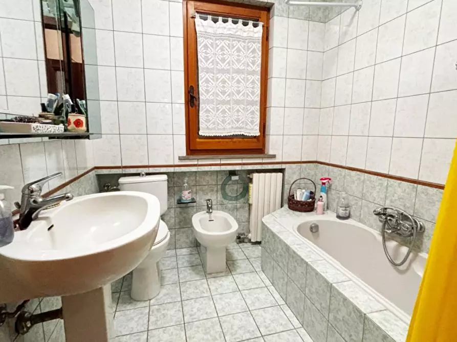 Immagine 26 di Casa bifamiliare in vendita  a Vicopisano