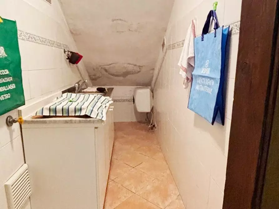 Immagine 71 di Casa bifamiliare in vendita  a Vicopisano