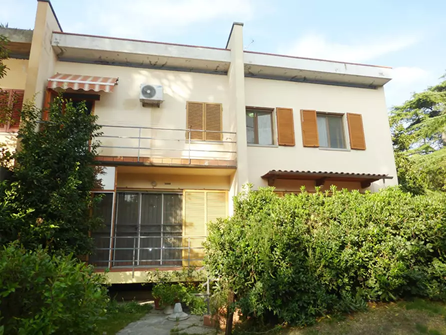 Immagine 86 di Casa bifamiliare in vendita  a Vicopisano