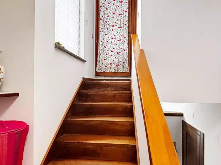 Immagine 51 di Casa bifamiliare in vendita  a Vicopisano