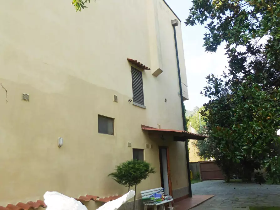 Immagine 80 di Casa bifamiliare in vendita  a Vicopisano