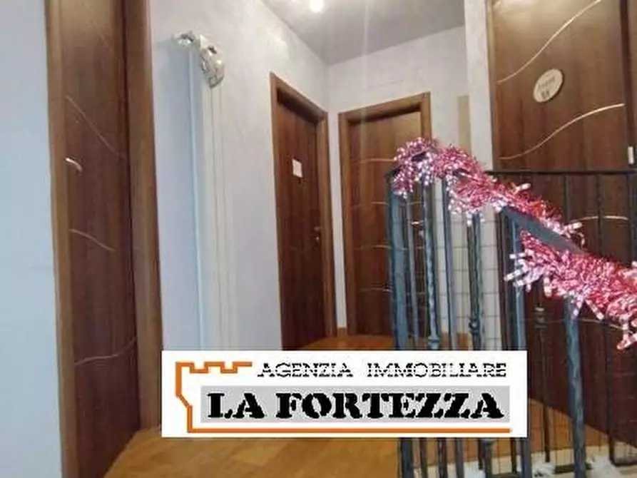 Immagine 8 di Villetta a schiera in vendita  a San Giuliano Terme