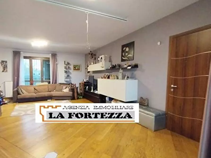 Immagine 4 di Villetta a schiera in vendita  a San Giuliano Terme