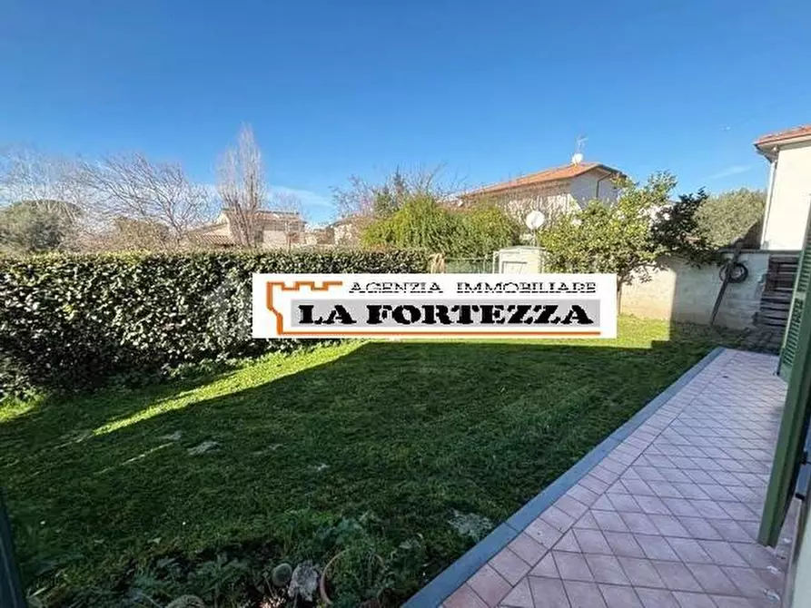 Immagine 16 di Villetta a schiera in vendita  a San Giuliano Terme