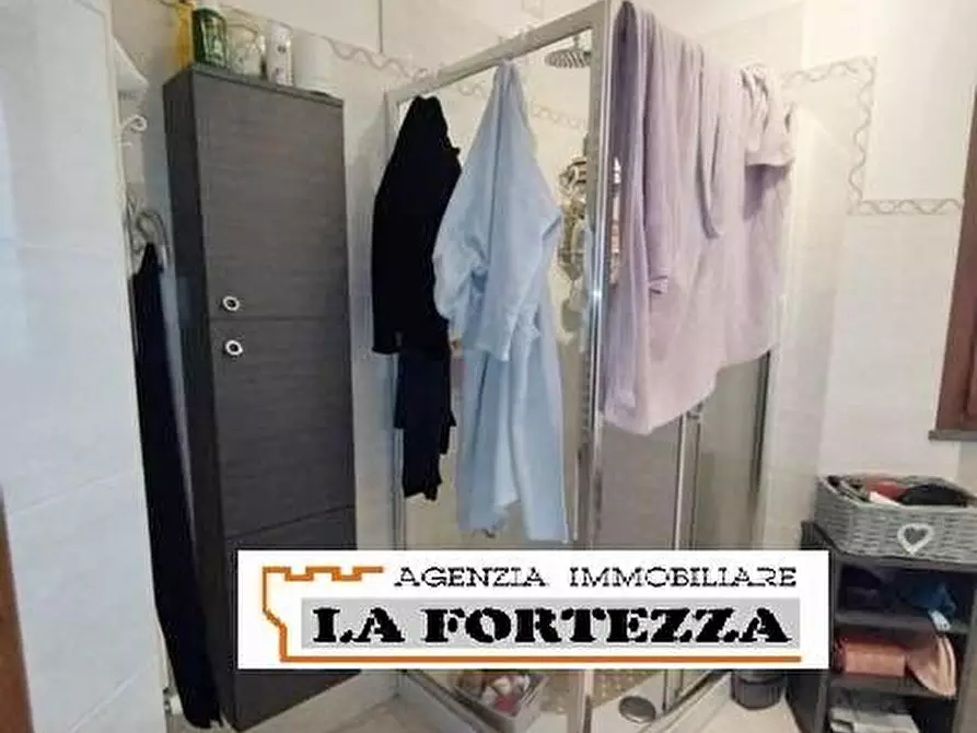 Immagine 14 di Villetta a schiera in vendita  a San Giuliano Terme