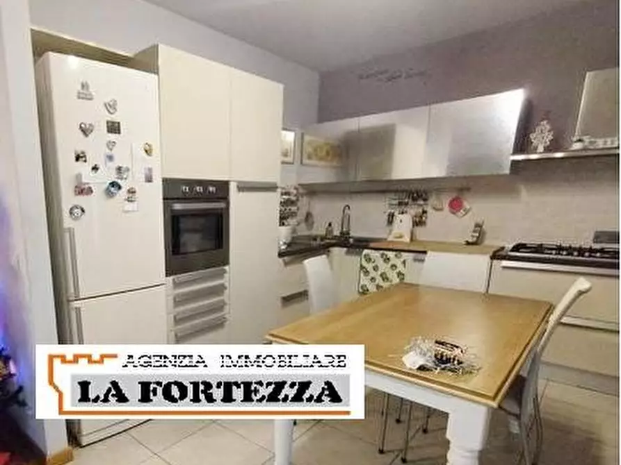 Immagine 5 di Villetta a schiera in vendita  a San Giuliano Terme