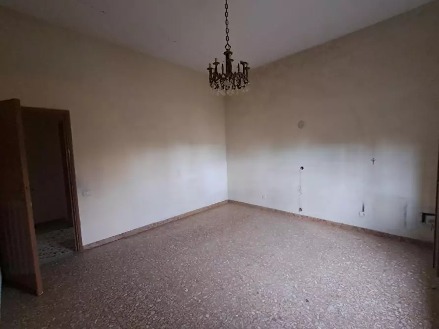 Immagine 23 di Villa in vendita  a Terricciola