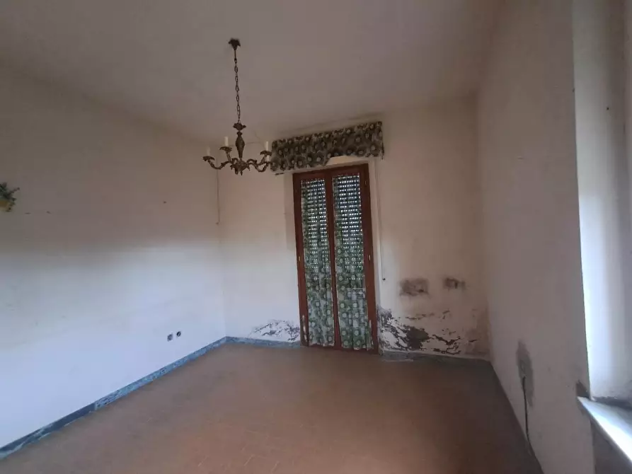 Immagine 37 di Villa in vendita  a Terricciola