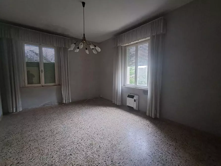 Immagine 3 di Villa in vendita  a Terricciola