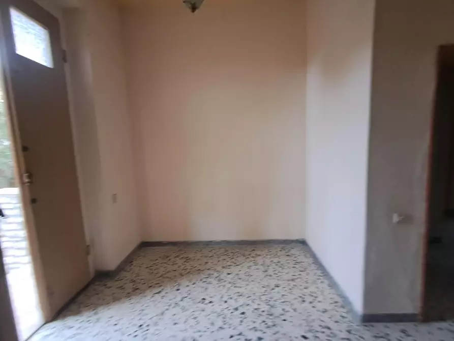 Immagine 8 di Villa in vendita  a Terricciola