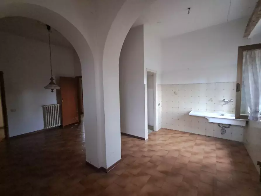 Immagine 29 di Villa in vendita  a Terricciola