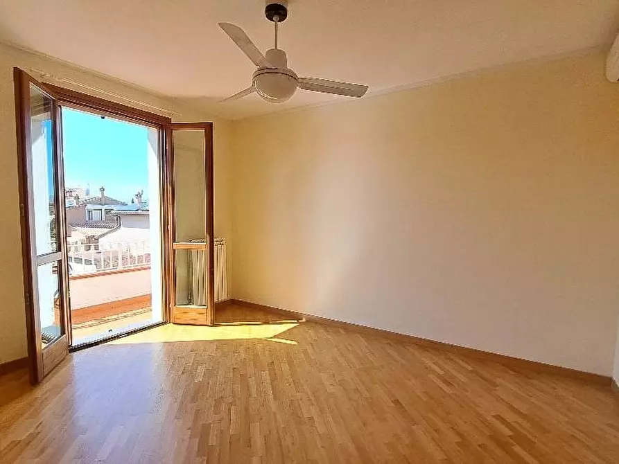 Immagine 14 di Villa in vendita  a San Giuliano Terme