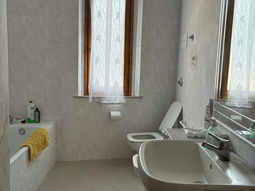 Immagine 8 di Appartamento in vendita  a Poggibonsi