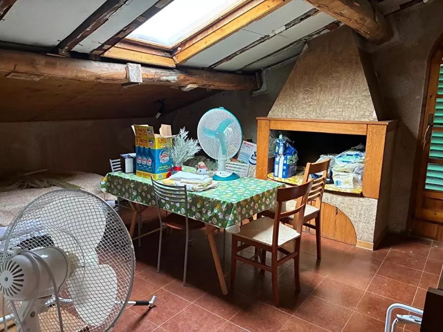 Immagine 17 di Appartamento in vendita  a Poggibonsi