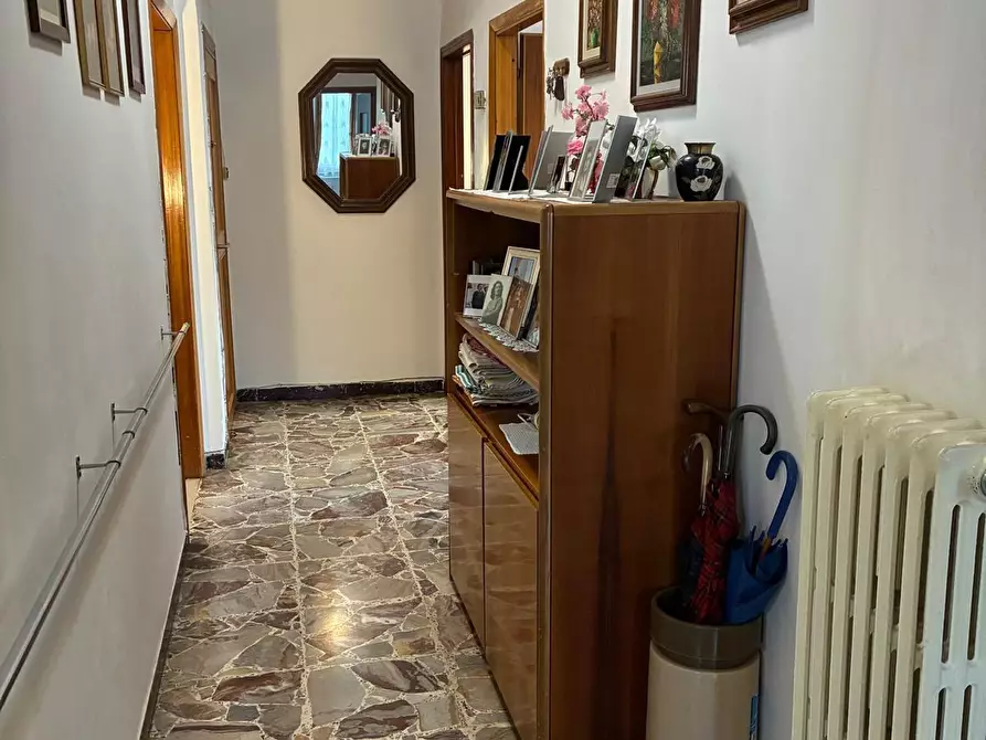 Immagine 6 di Appartamento in vendita  a Poggibonsi