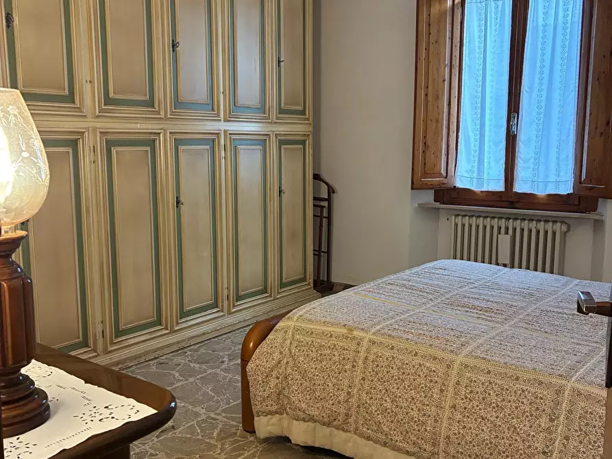 Immagine 10 di Appartamento in vendita  a Poggibonsi