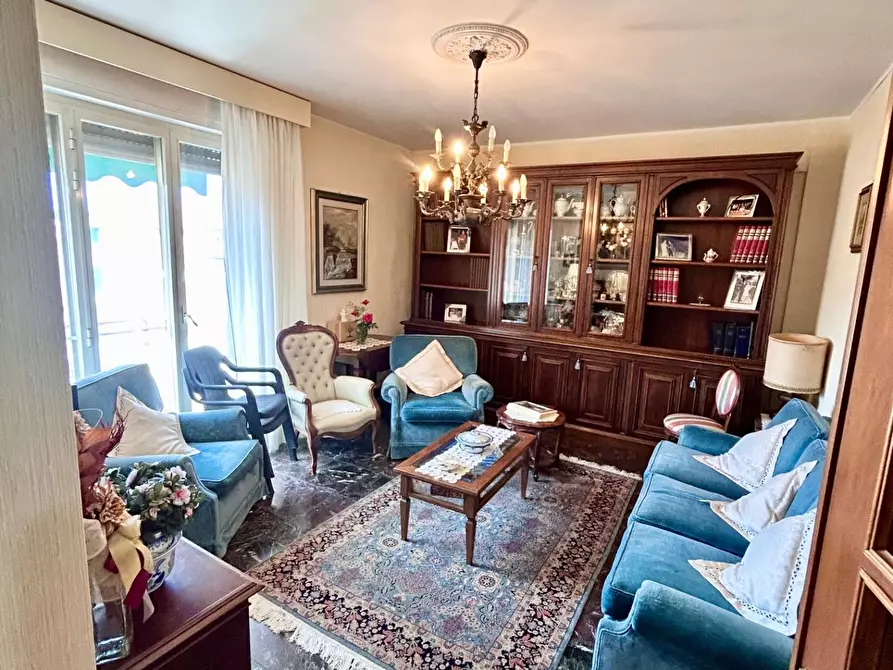 Immagine 1 di Appartamento in vendita  a Pisa