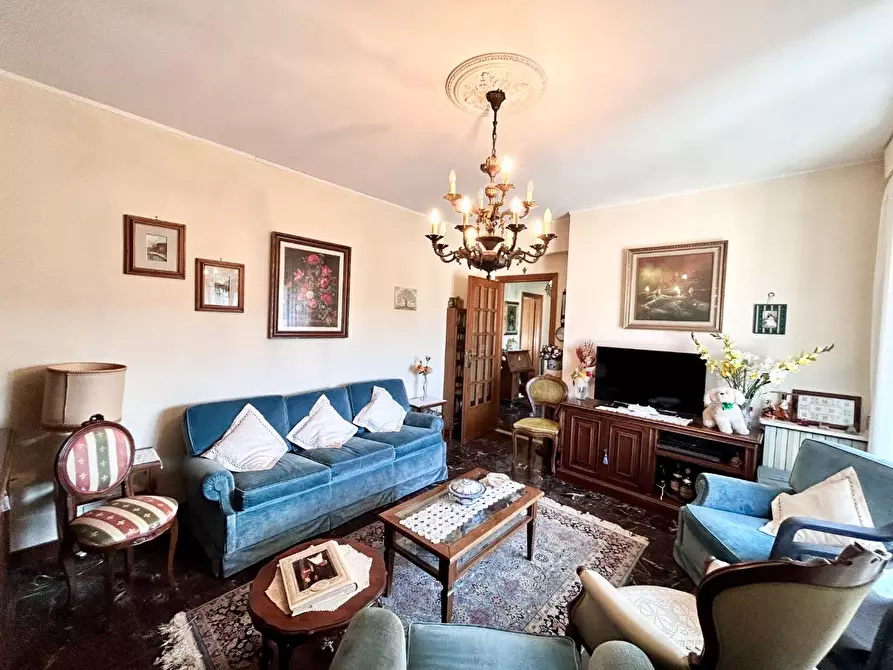 Immagine 10 di Appartamento in vendita  a Pisa